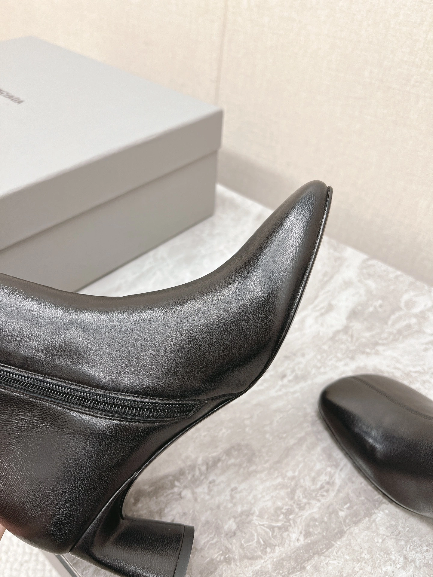 COCO-- 218593i161 804517WBCW01000 sheepskin Heel height：5.5CM item:D-X158L1919